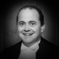 A headshot of Chris Stockwell