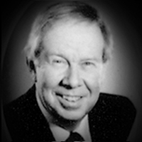 A headshot of Bob Warren MacKenzie