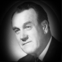 A headshot of Leonard Mackenzie Reilly