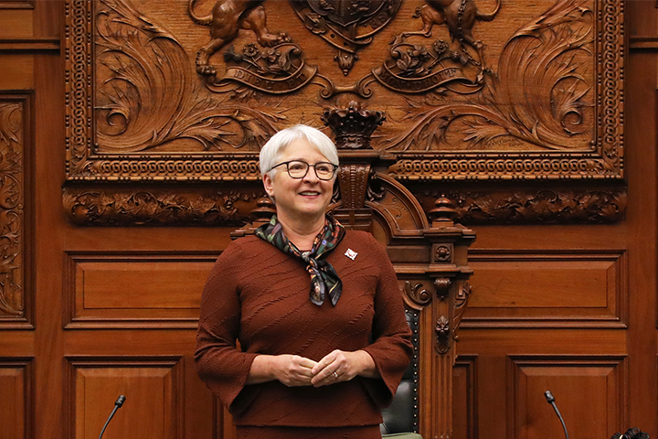 Headshot of Honourable Edith Dumont